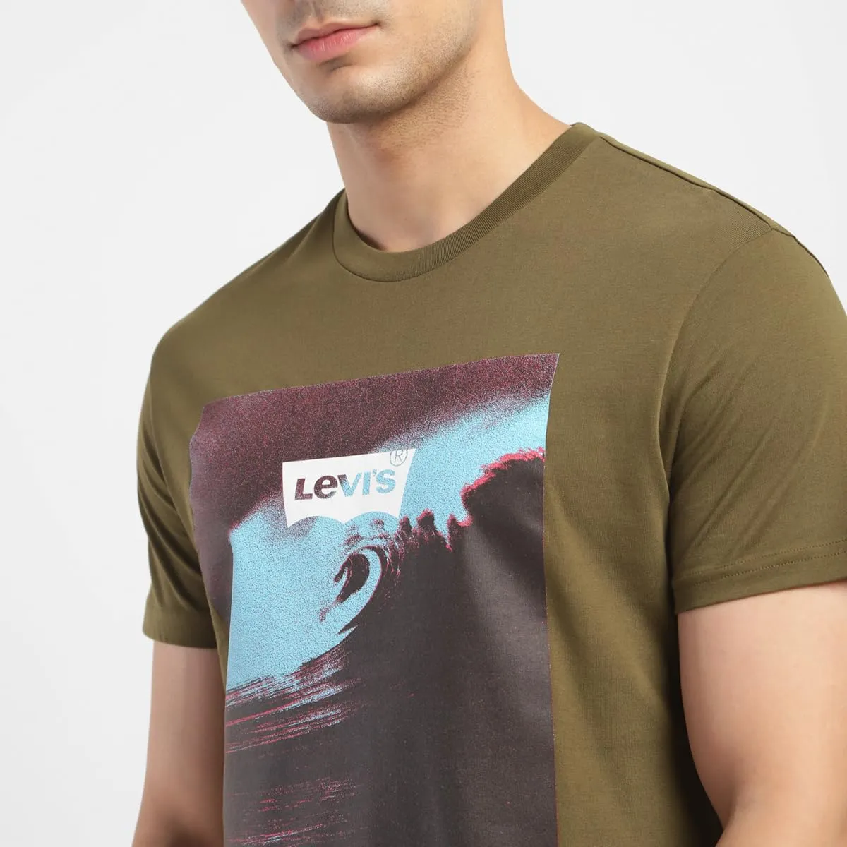 Levi's Men's Graphic Regular Fit T-Shirt (16960-0964_Dark Olive M)